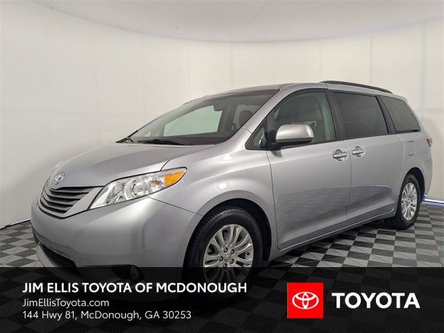 2017 Toyota Sienna XLE