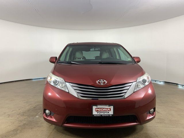 2017 Toyota Sienna XLE Premium