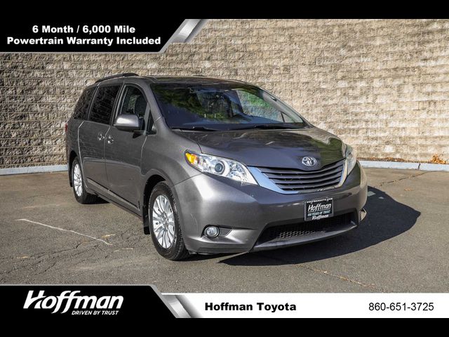 2017 Toyota Sienna XLE