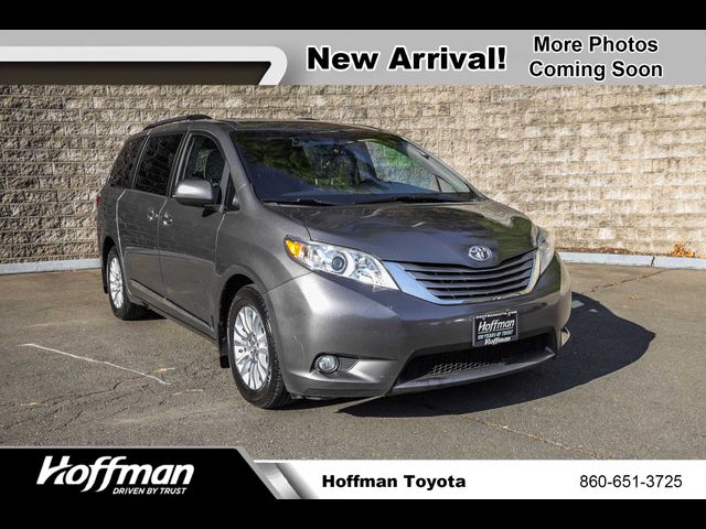 2017 Toyota Sienna XLE