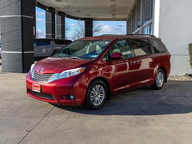 2017 Toyota Sienna 