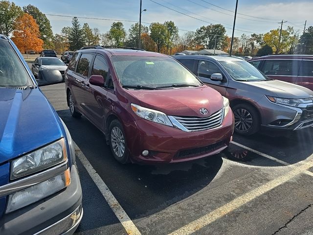 2017 Toyota Sienna 