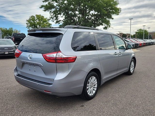 2017 Toyota Sienna XLE Premium