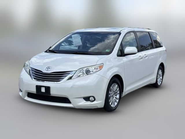 2017 Toyota Sienna XLE