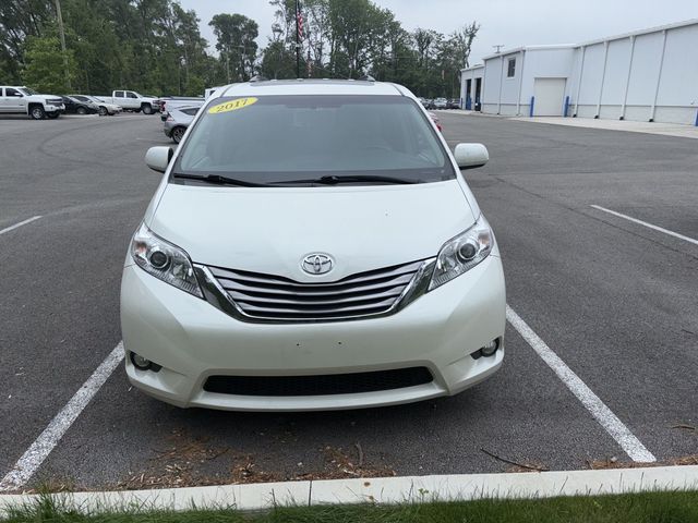 2017 Toyota Sienna 