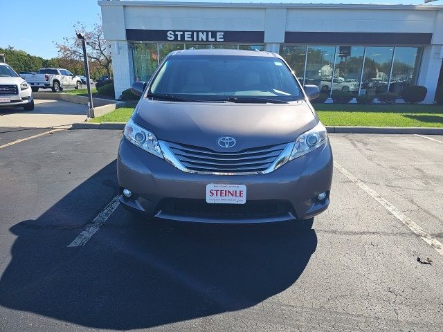 2017 Toyota Sienna XLE Premium