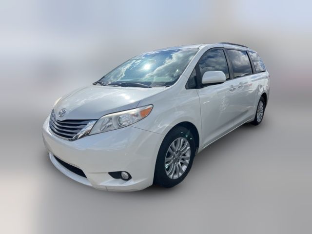 2017 Toyota Sienna 