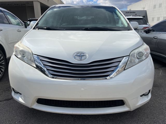 2017 Toyota Sienna 
