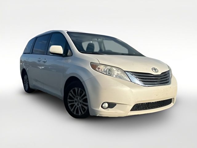 2017 Toyota Sienna 