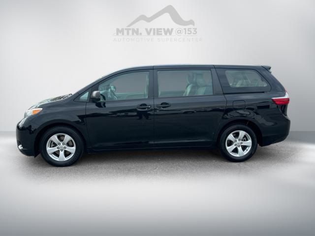 2017 Toyota Sienna L