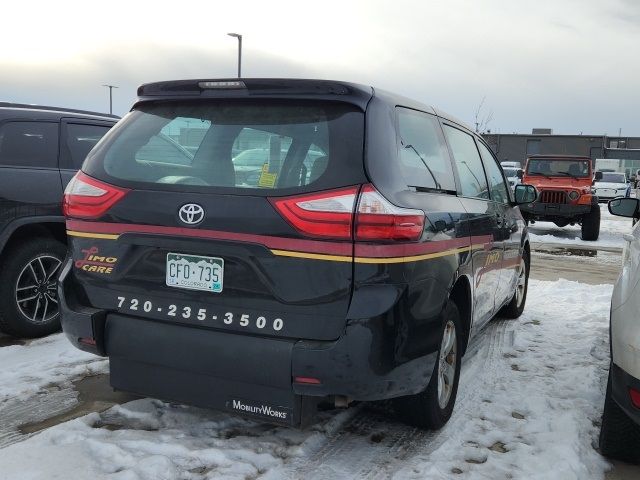 2017 Toyota Sienna L