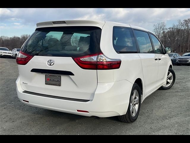 2017 Toyota Sienna L