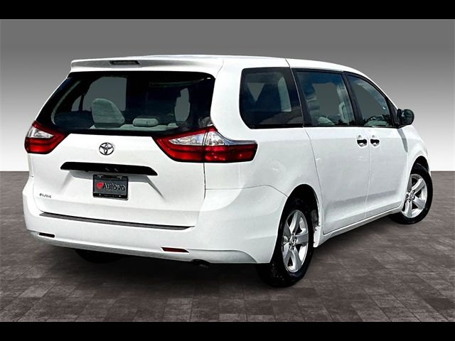 2017 Toyota Sienna L