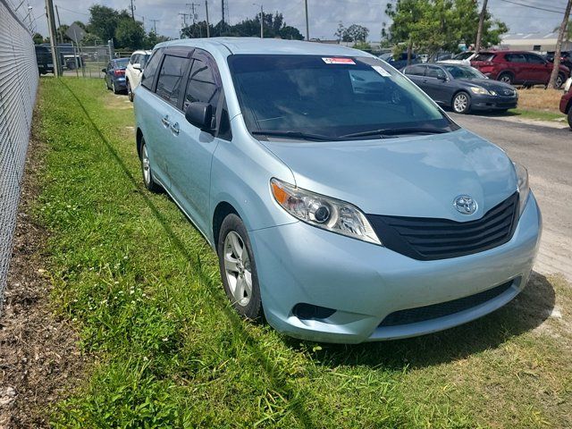 2017 Toyota Sienna L