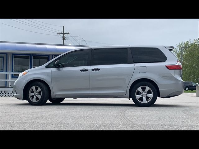 2017 Toyota Sienna L