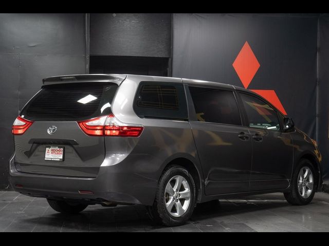 2017 Toyota Sienna L