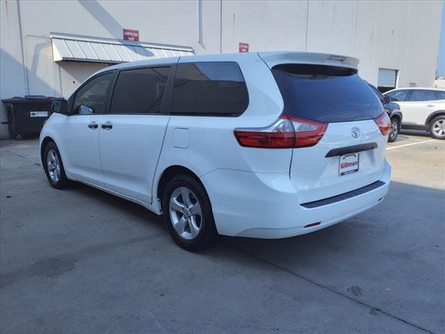 2017 Toyota Sienna L