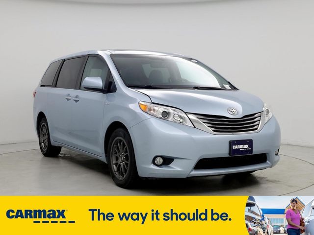 2017 Toyota Sienna 