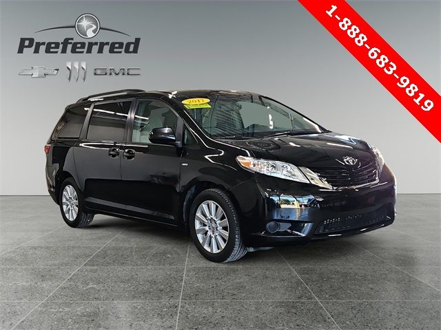 2017 Toyota Sienna LE