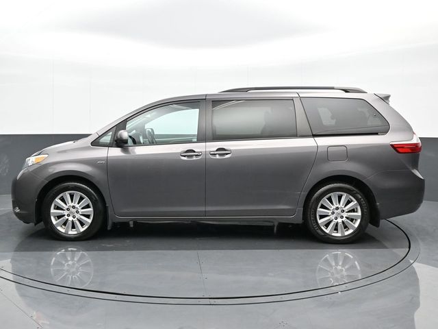 2017 Toyota Sienna LE