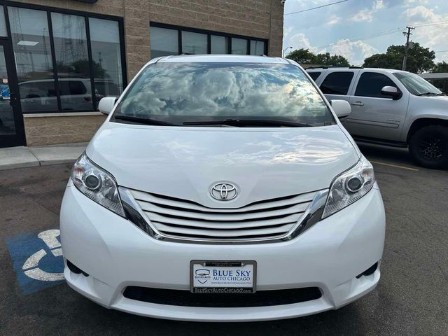 2017 Toyota Sienna LE