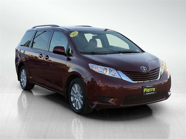 2017 Toyota Sienna LE