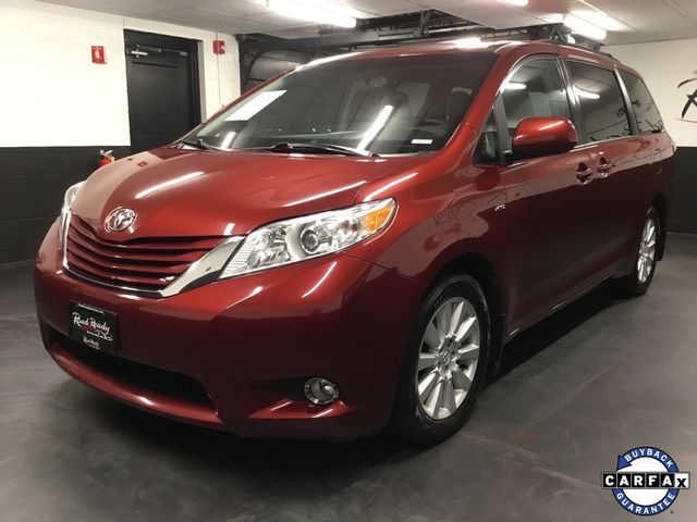 2017 Toyota Sienna LE