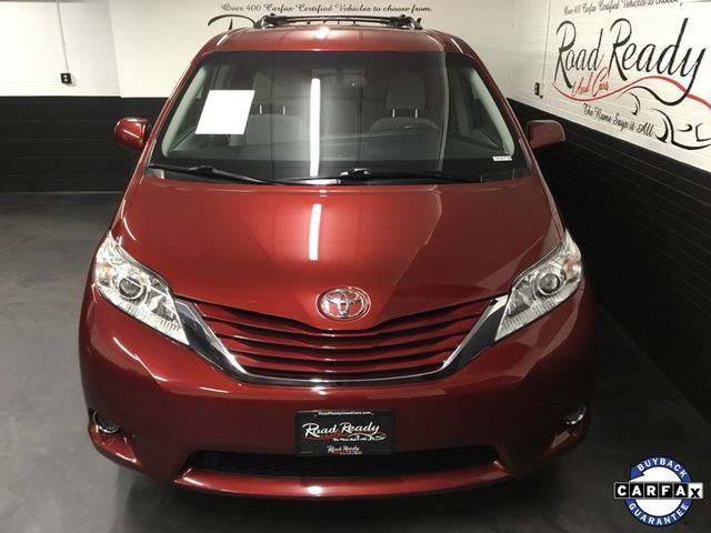 2017 Toyota Sienna LE