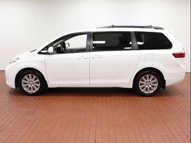 2017 Toyota Sienna LE