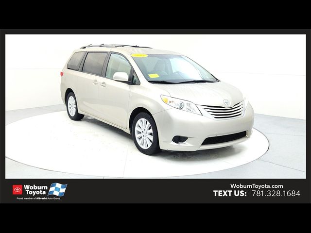 2017 Toyota Sienna LE