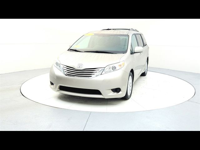 2017 Toyota Sienna LE