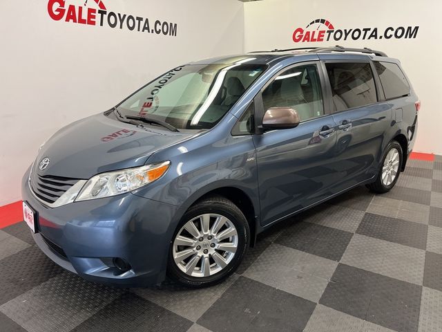 2017 Toyota Sienna LE