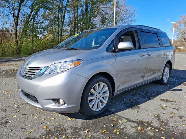 2017 Toyota Sienna LE