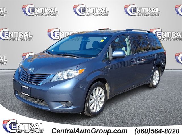 2017 Toyota Sienna LE