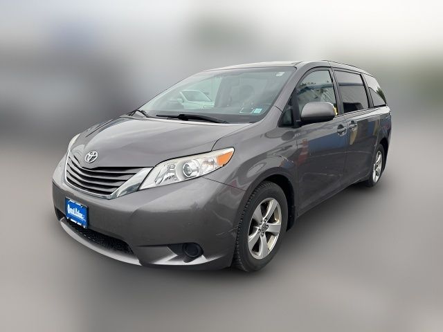 2017 Toyota Sienna 
