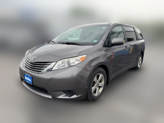2017 Toyota Sienna 