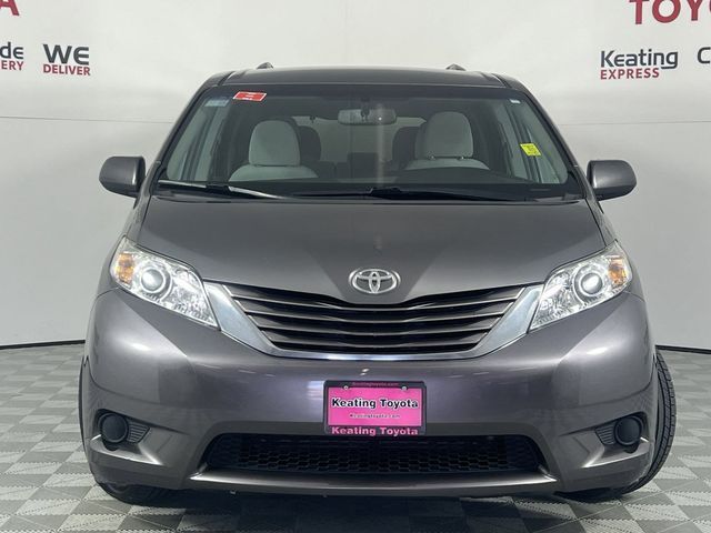 2017 Toyota Sienna 