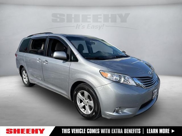 2017 Toyota Sienna LE