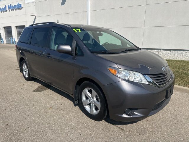 2017 Toyota Sienna 