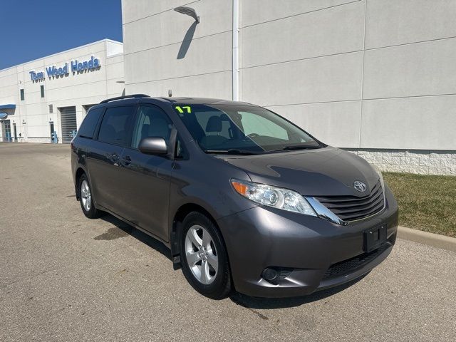 2017 Toyota Sienna 