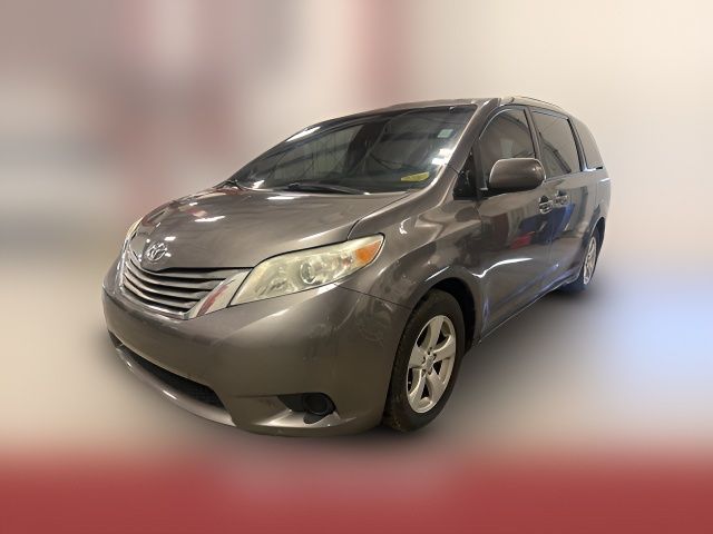 2017 Toyota Sienna LE