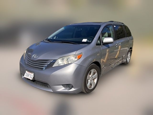 2017 Toyota Sienna LE