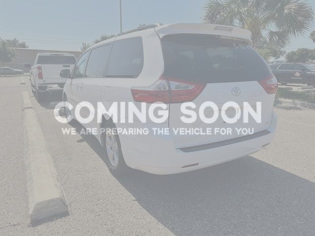 2017 Toyota Sienna LE