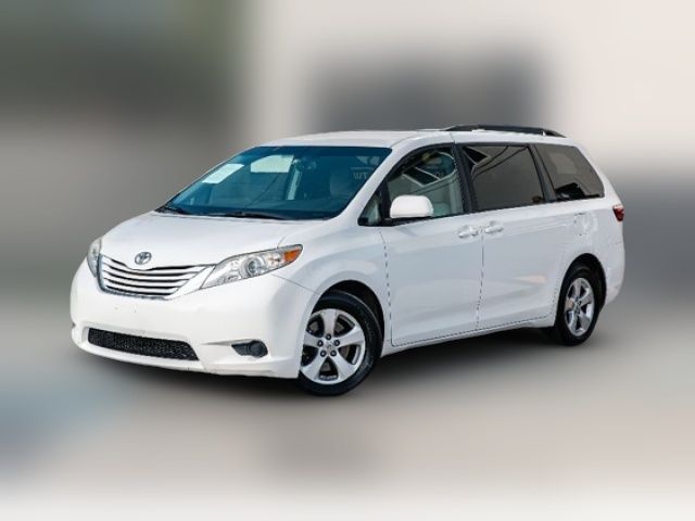 2017 Toyota Sienna LE