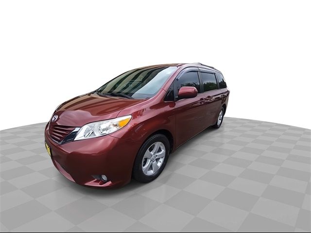 2017 Toyota Sienna LE