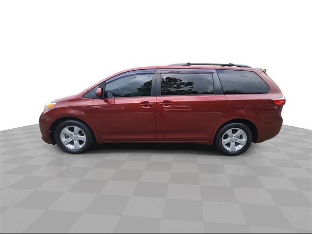 2017 Toyota Sienna LE