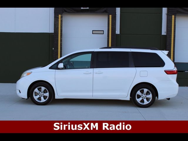 2017 Toyota Sienna LE