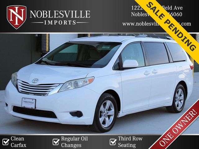 2017 Toyota Sienna LE