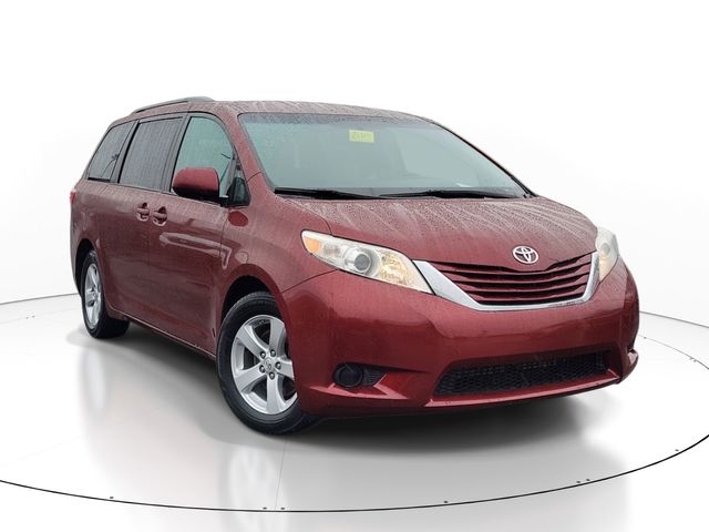 2017 Toyota Sienna LE