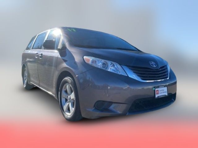 2017 Toyota Sienna 